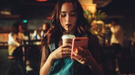 Kafein dan alkohol dapat meningkatan tekanan darah yang singkat tapi dramatis. (Pixabay/Kiril Averianov)