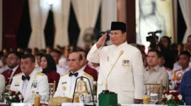 Menteri Pertahanan Prabowo Subianto memberikan pembekalan kepada ratusan kadet Universitas Pertahanan (Unhan) RI. (Dok. Tim Media Prabowo Subianto)