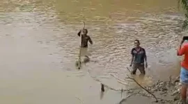 Tim Gabungan Temukan Jasad Pemuda Didik Nugroho yang Hanyut Sejauh 15 Km di Bengawan Madiun. (Dok. FIN)