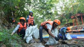 PGN Dorong Upaya Konservasi Perlindungan Sumber Daya Air, Angkut 7,9 Ton Sampah dari Sungai Ciliwung