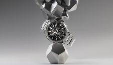 Casio Hadirkan G-SHOCK dengan Sentuhan Metal Elegan lewat Konstruksi Multi-Komponen