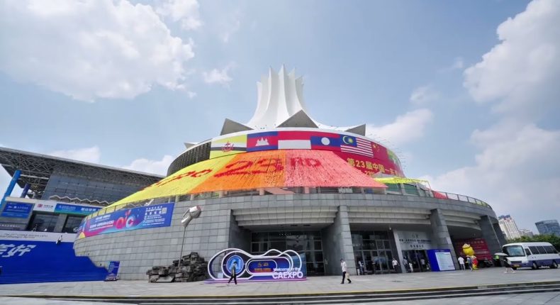 Dari “dua pameran yang digelar berdampingan” menuju “integrasi satu rantai” Peningkatan Layanan Terpadu Sektor Hijau untuk Kawasan Perdagangan Bebas Versi 3.0